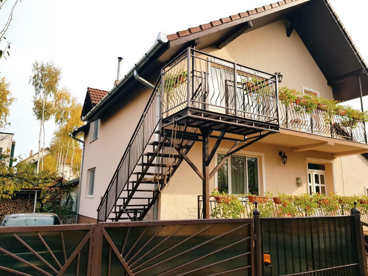 Apulum Gardens Hotel Alba Iulia Buitenkant foto