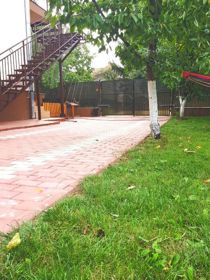 Apulum Gardens Hotel Alba Iulia Buitenkant foto