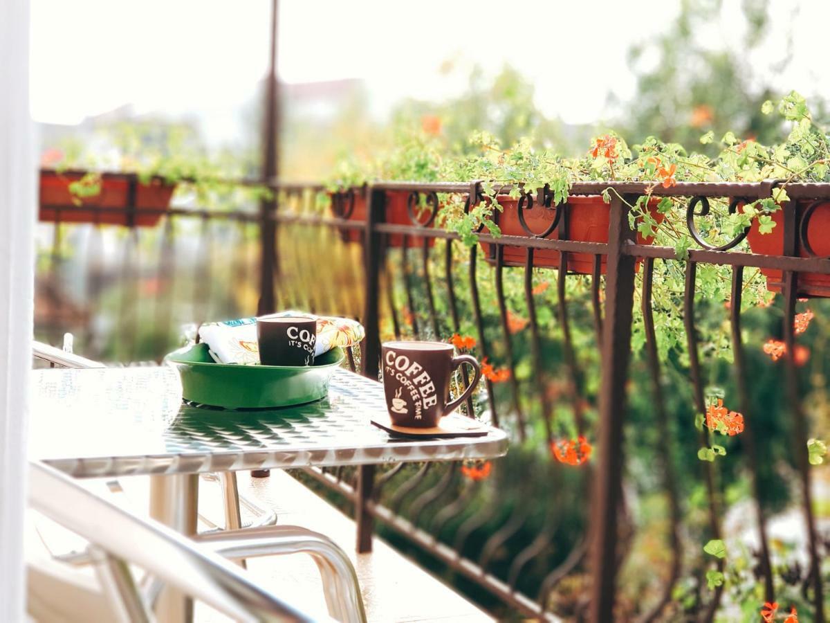 Apulum Gardens Hotel Alba Iulia Buitenkant foto